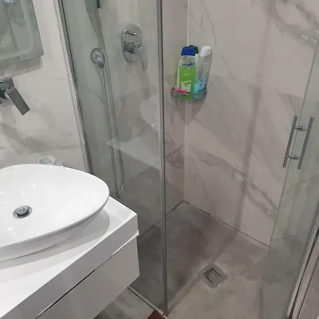Atico Con Terraza Y Jacuzzi En El Centro Apartmán