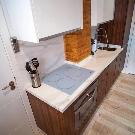 Atico Con Terraza Y Jacuzzi En El Centro Valencie